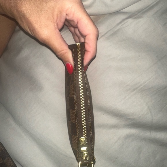 Louis Vuitton Pouch Damier Ebene - Picture 2 of 7